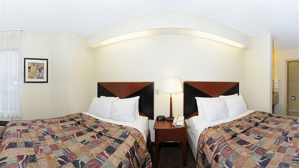 Sleep Inn Louisville Airport & Expo Exterior photo
