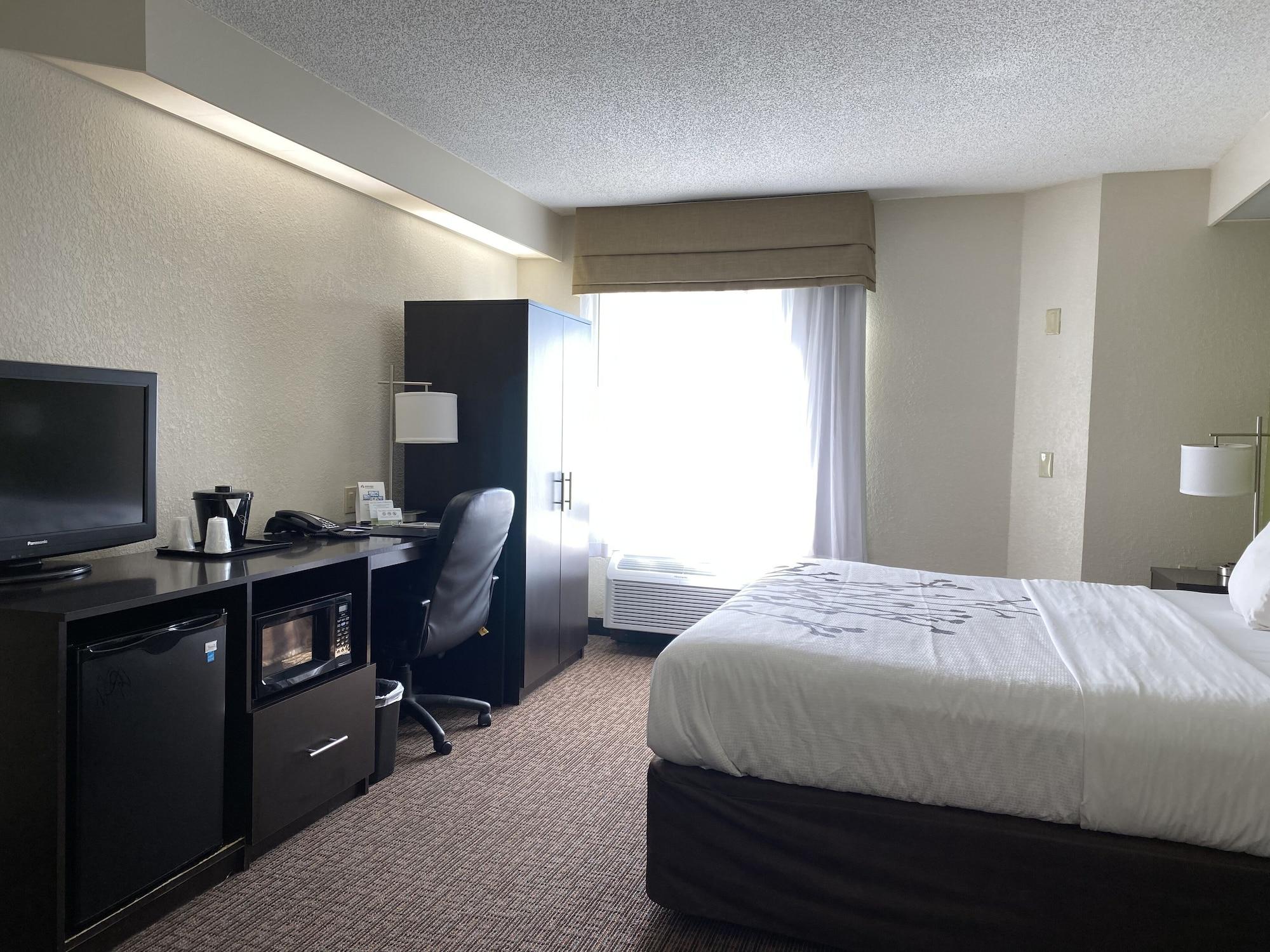 Sleep Inn Louisville Airport & Expo Exterior photo
