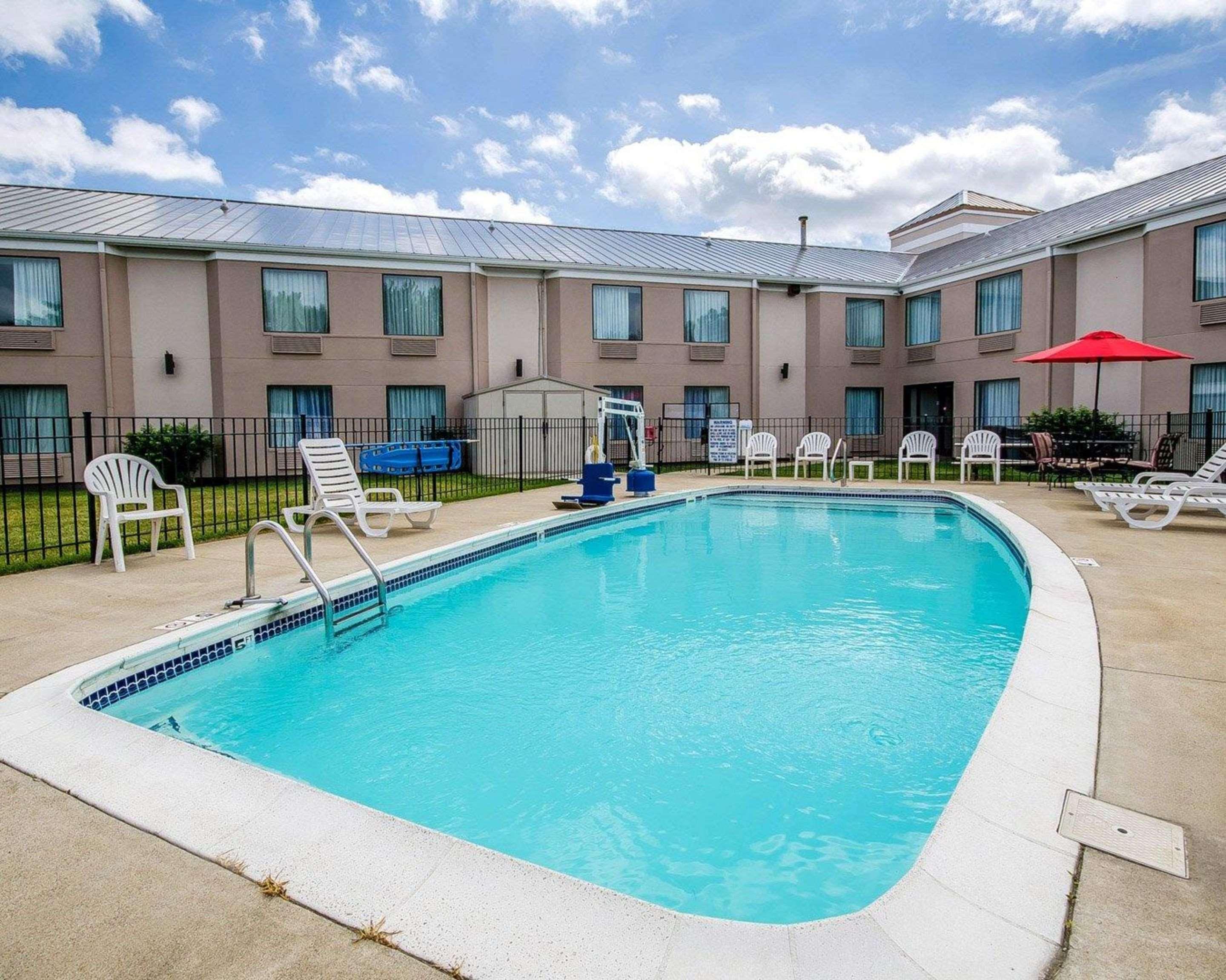 Sleep Inn Louisville Airport & Expo Exterior photo