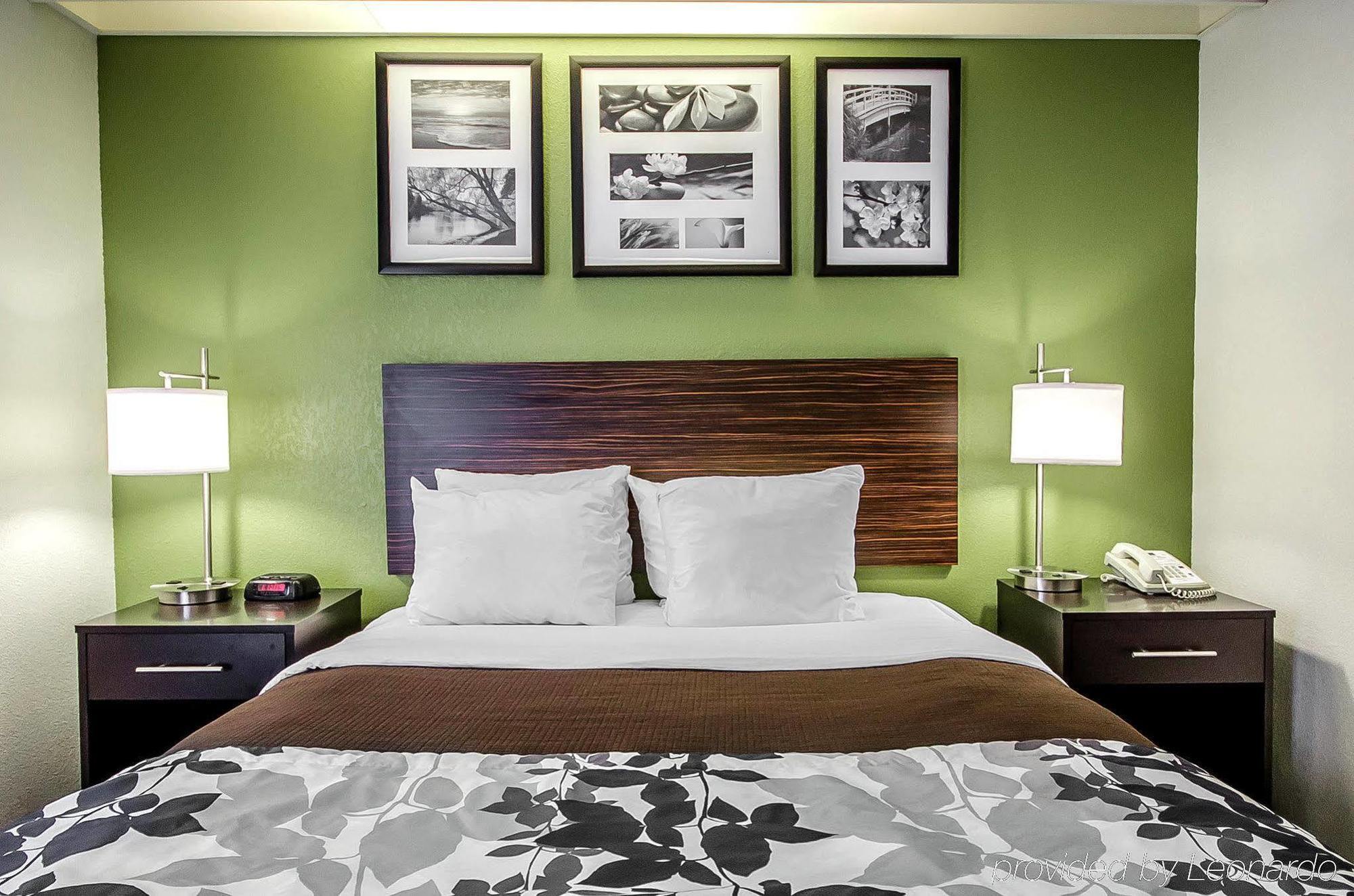 Sleep Inn Louisville Airport & Expo Exterior photo