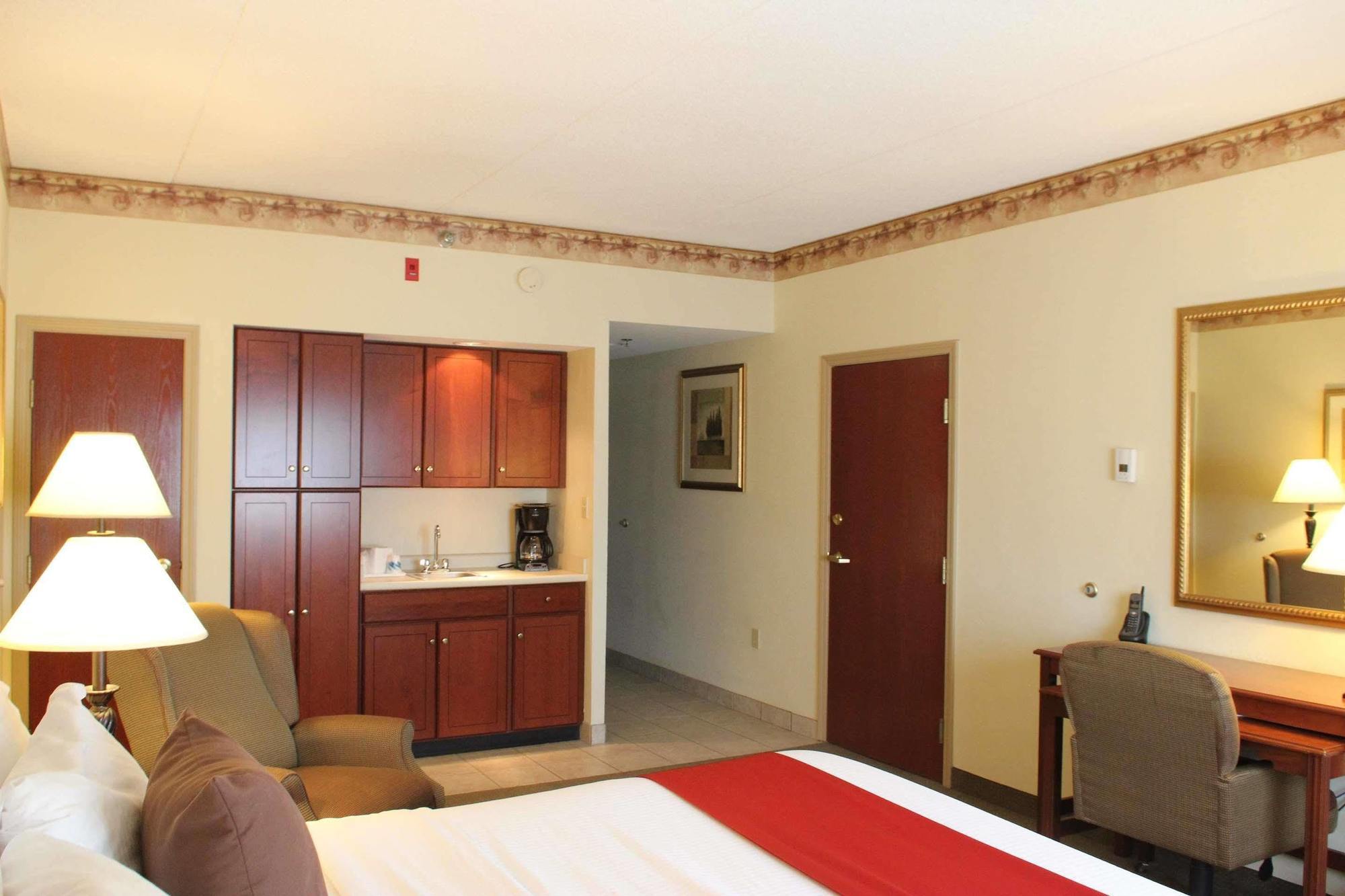 Sleep Inn Louisville Airport & Expo Exterior photo